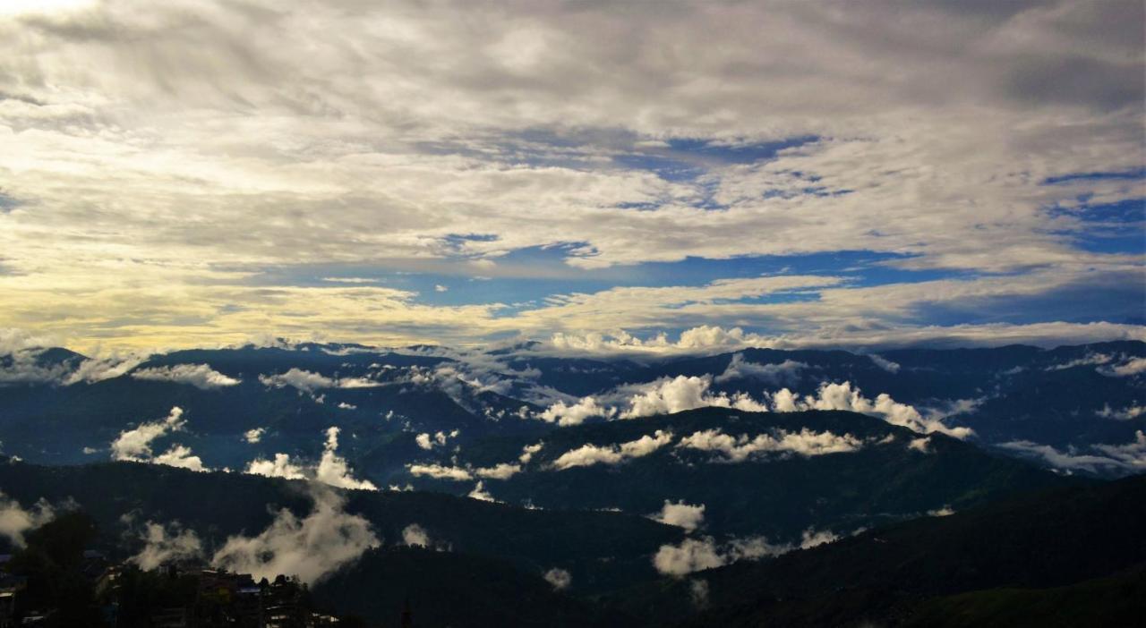 West Point Backpackers Hostel Darjeeling  Ngoại thất bức ảnh